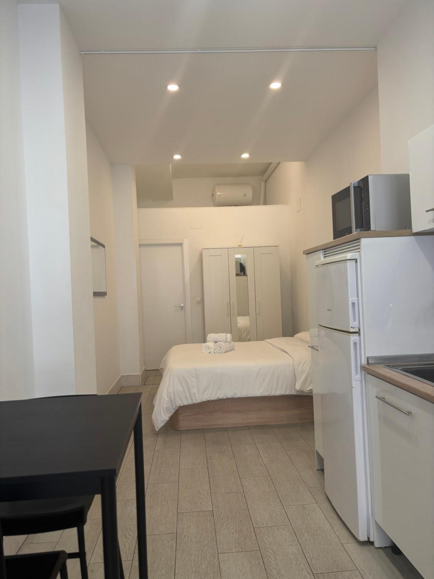 Piso Estupendo A 3 Min De La Estacion De Tren Ave Y Bus Apartment Malaga Luaran gambar